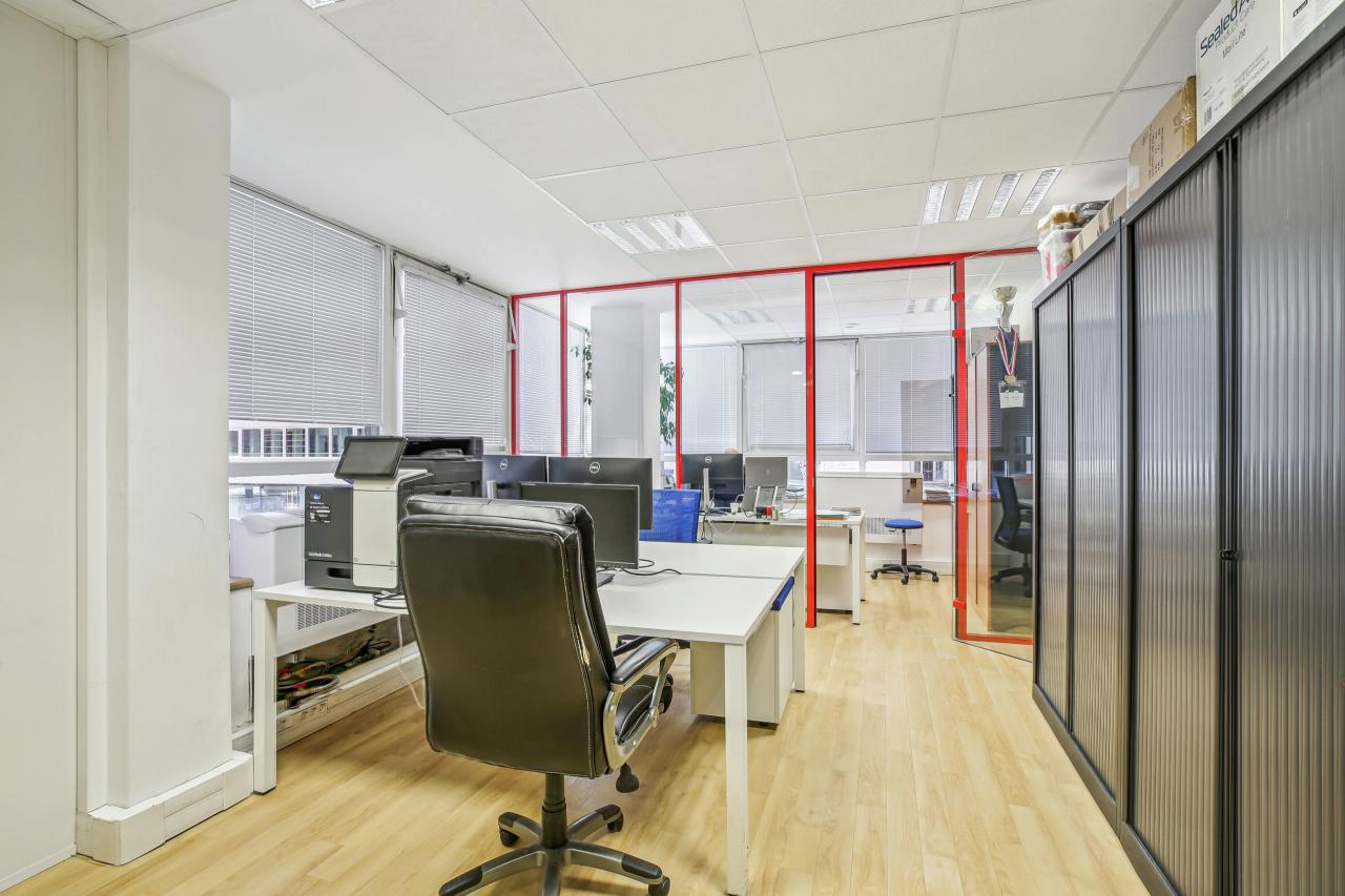 Bureau Paris 393m² Location bureau Paris OLBUR2531049 10